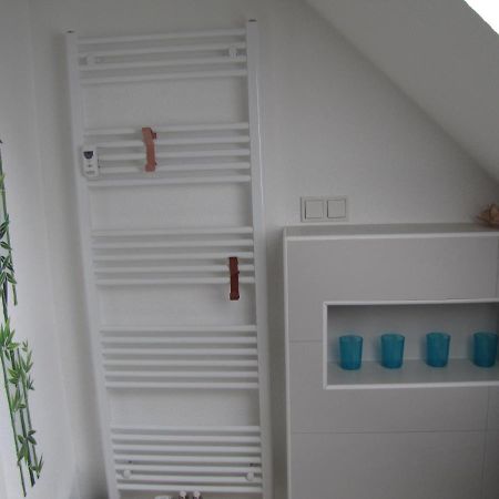 Moeblierte Dachgeschosswohnung In Ruhiger Lage Zu Vermieten Wetzlar Luaran gambar